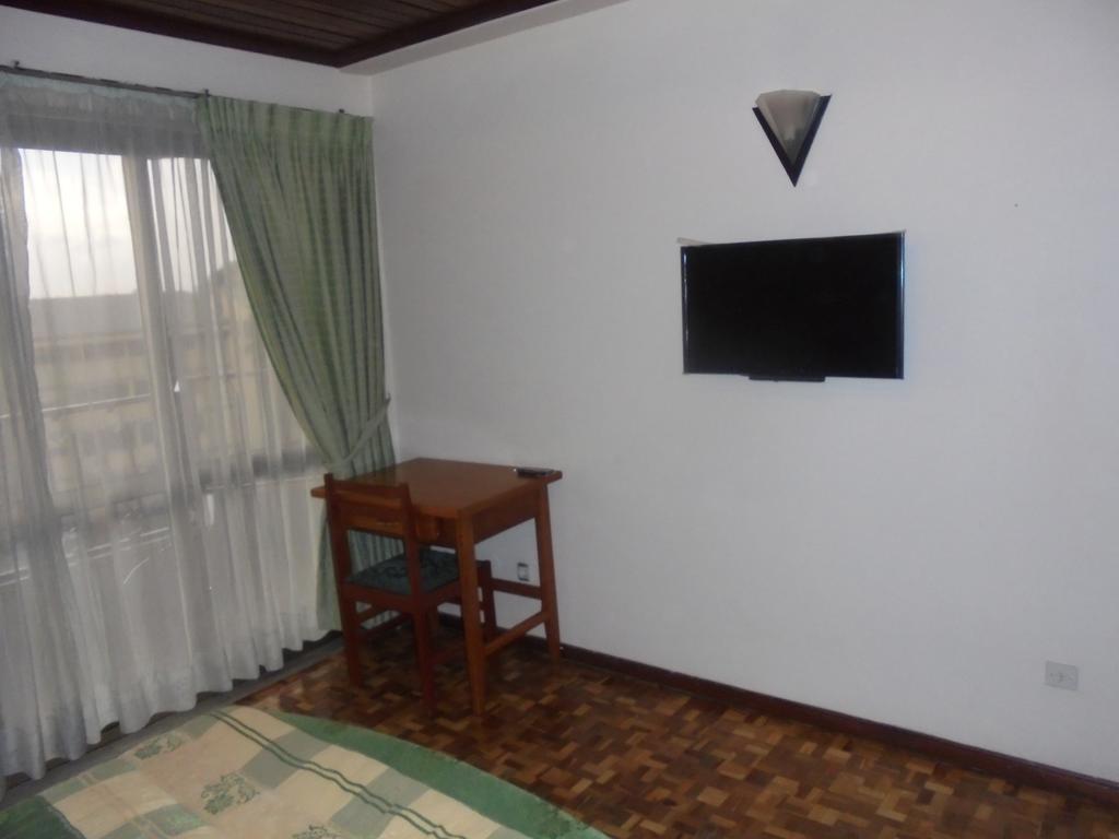 Weygoss Guest House Адис Абеба Стая снимка