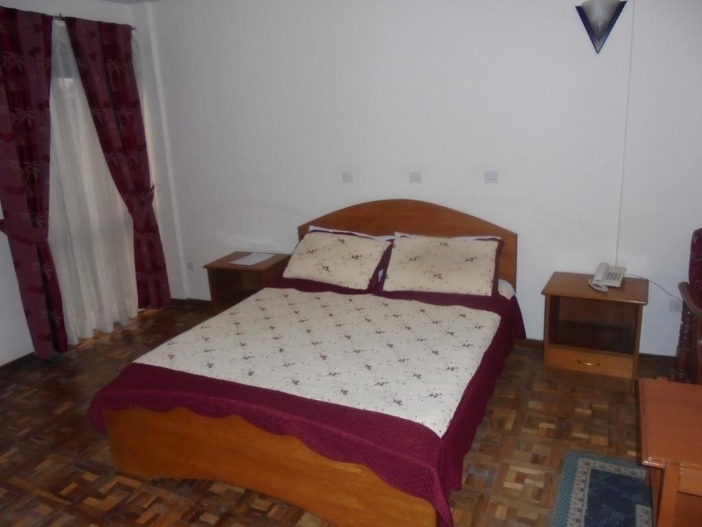 Weygoss Guest House Адис Абеба Стая снимка