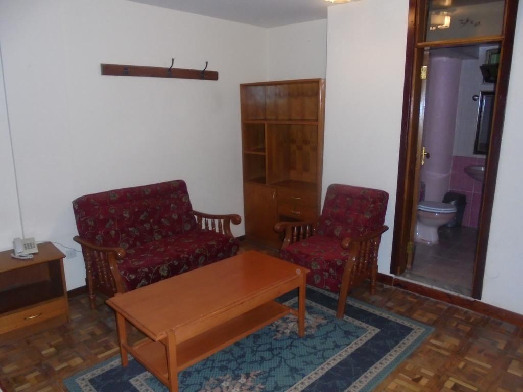 Weygoss Guest House Адис Абеба Стая снимка